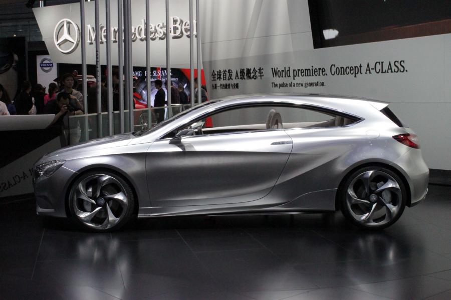  Mercedes-Benz A-Class Concept 2011 года  (фото 8 из 129)